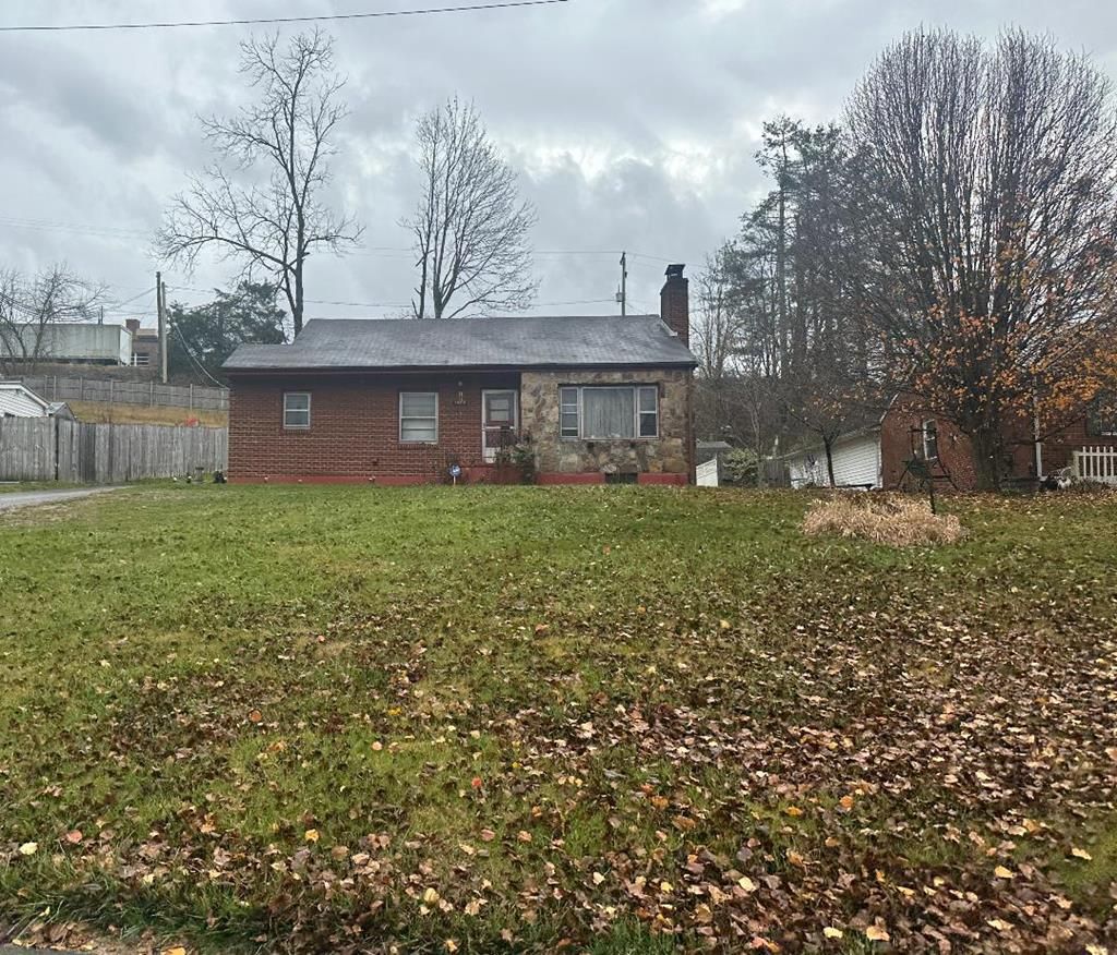 Photo of 1022 S Main Street, Marion, VA 24354 (MLS # 104241)