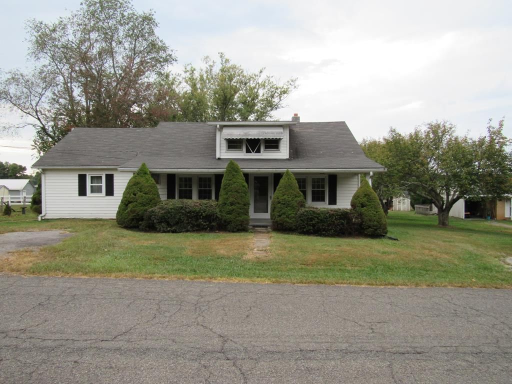 Photo of 51 Pine City Rd, Galax, VA 24333 (MLS # 103542)