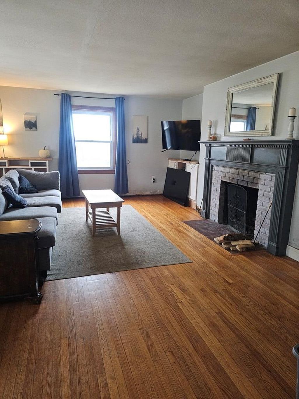 Photo of 19 West Banner St, Lebanon, VA 24266 (MLS # 104608)