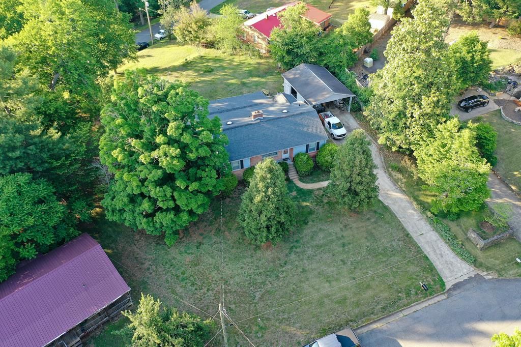 Photo of 906 Childress Drive, Martinsville, VA 24112 (MLS # 110354)