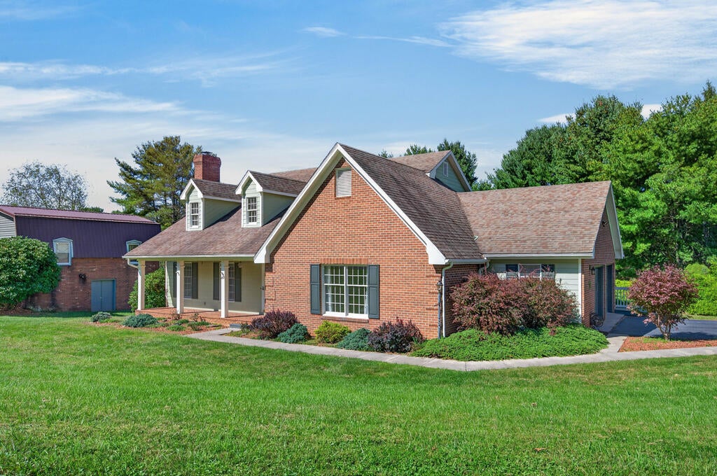 Photo of 102 Ford Avenue, Galax, VA 24333 (MLS # 112253)