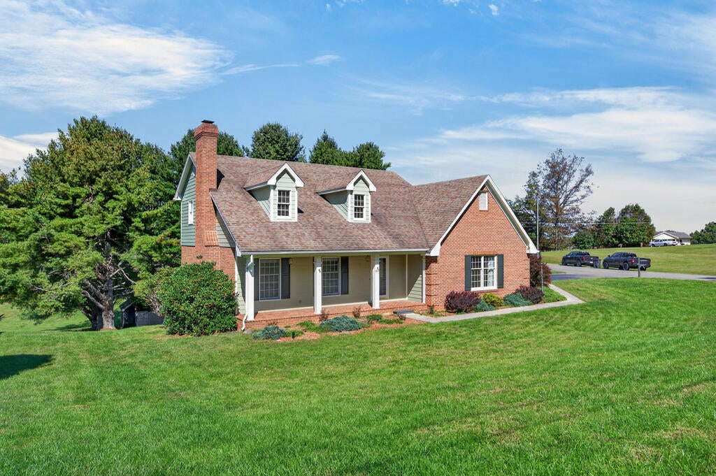 Photo of 102 Ford Avenue, Galax, VA 24333 (MLS # 112253)