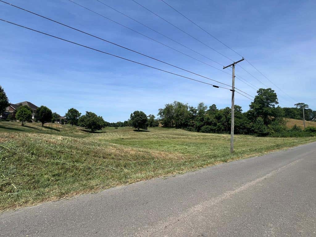 Photo of TBD Berry Creek Drive #13/14, Abingdon, VA 24211 (MLS # 110941)