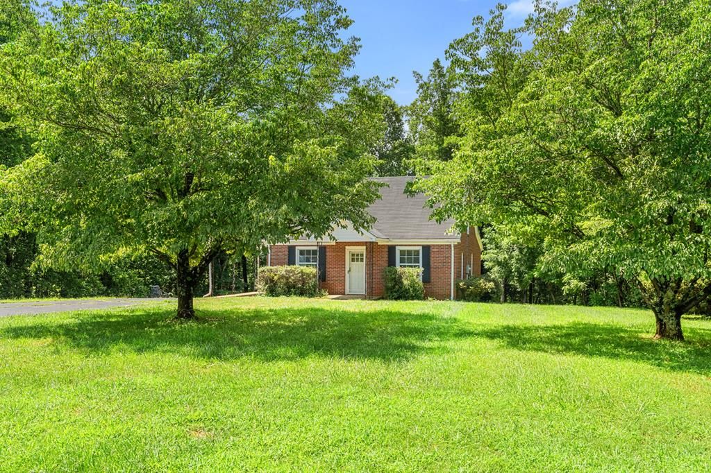 Photo of 4028 Pleasant View Drive, Patrick Springs, VA 24133 (MLS # 100657)