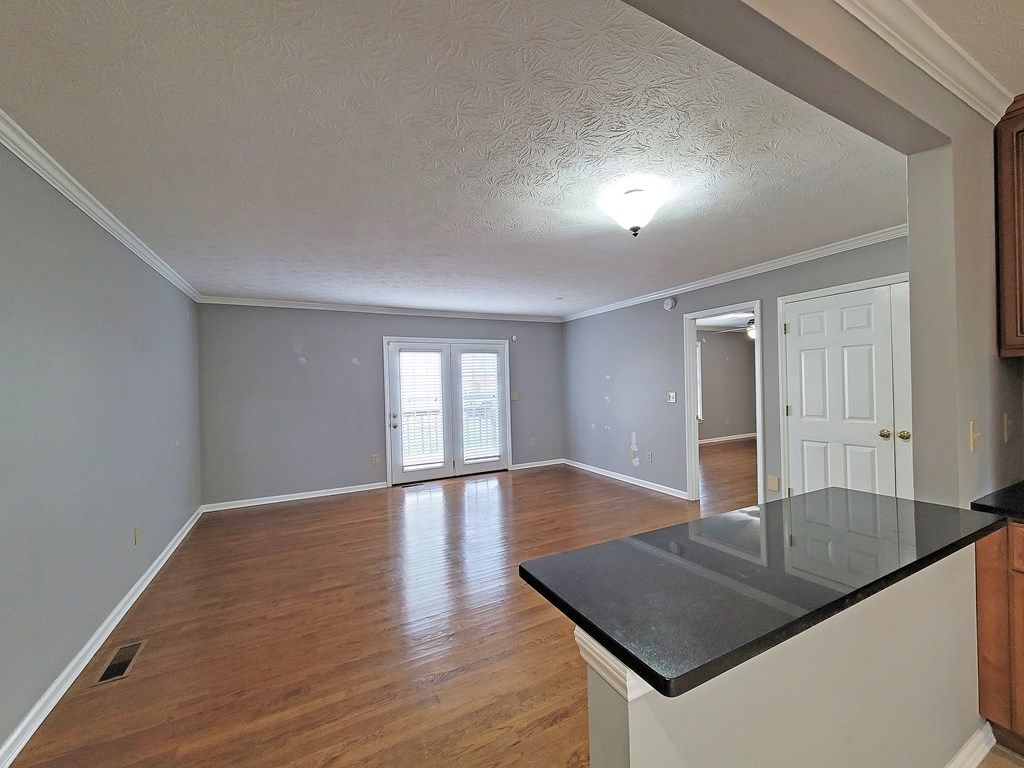 Photo of 817 Barclay Drive, Abingdon, VA 24210 (MLS # 104211)