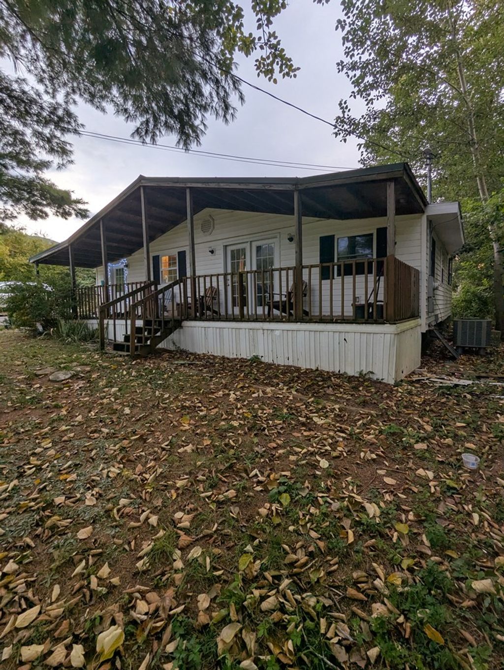 Photo of 2679 Mountain Road, Cedar Bluff, VA 24609 (MLS # 103478)