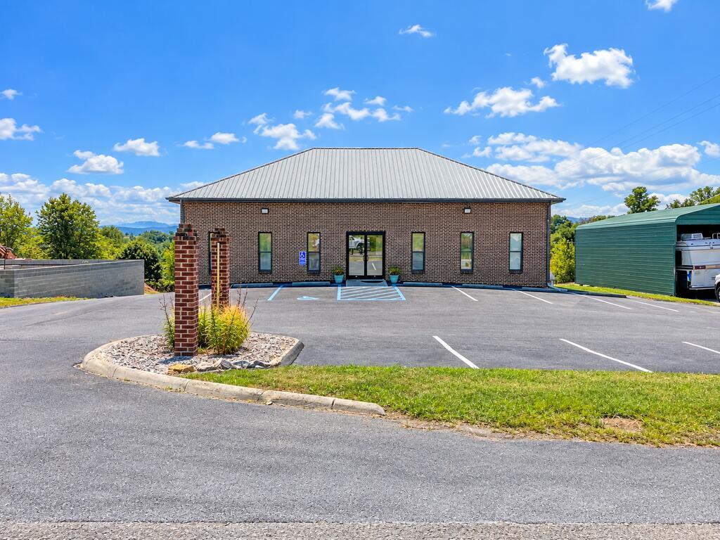 Photo of 445 Gienow Rd, Rural Retreat, VA 24368 (MLS # 112334)