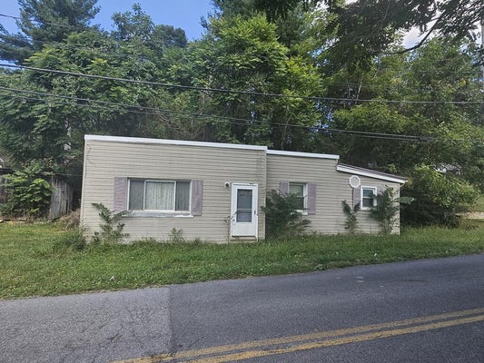 637 S CHURCH ST, MARION, VA 24354 - Image de35257efc61c08c2cb29d7fdf5c200f/537144201