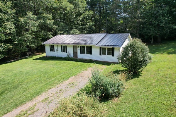 186 COTTONWOOD LN, HILLSVILLE, VA 24343 - Image de39d6981eb38e3526b1a42e19938e50/3479884287