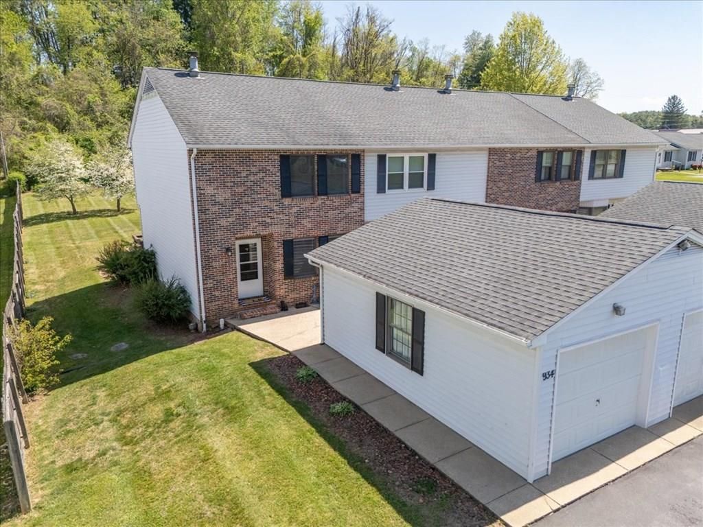 Photo of 934 Beverly Drive, Abingdon, VA 24210 (MLS # 109804)
