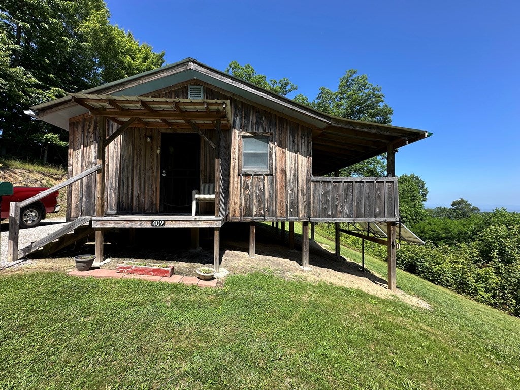 Photo of 409 Coalpit Branch Drive, Coeburn, VA 24320 (MLS # 110868)