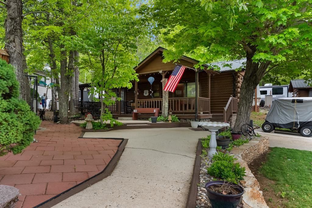 Photo of 196 Natalie Circle #196, Hillsville, VA 24343 (MLS # 110125)
