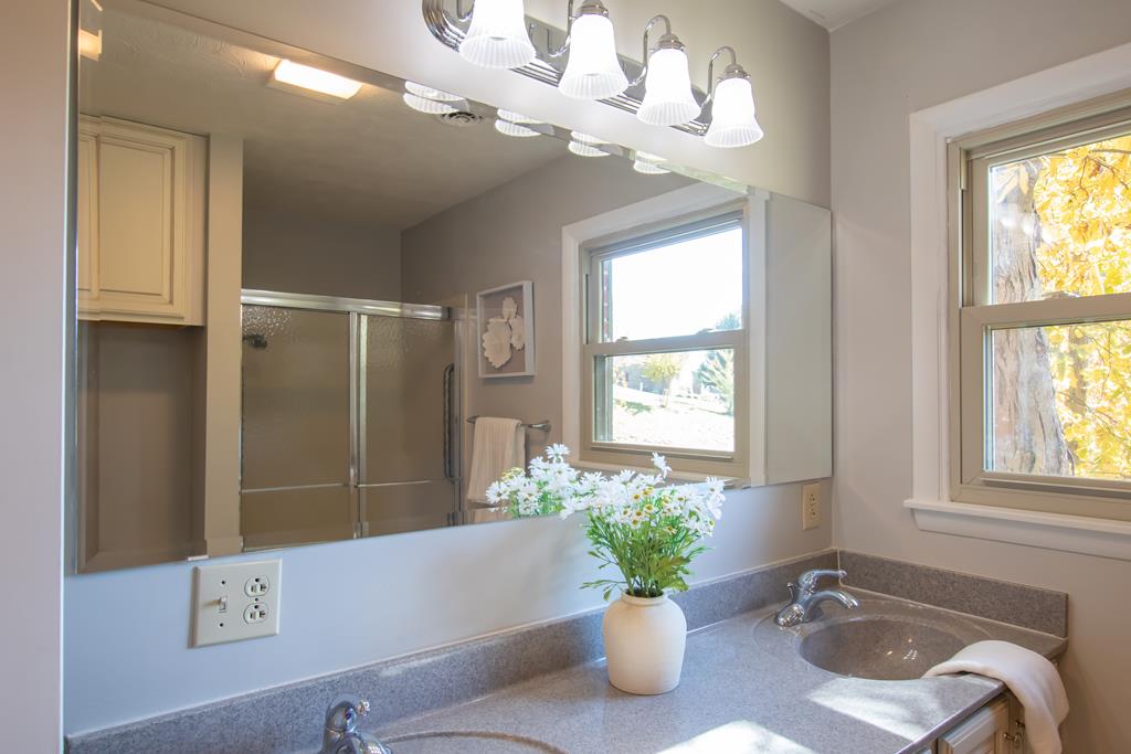 Marion, Virginia 24354, United States, 3 Bedrooms Bedrooms, ,3 BathroomsBathrooms,Residential,Active,69650