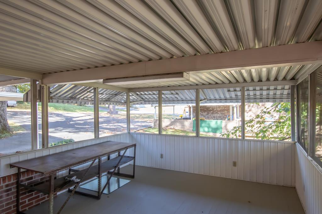 Marion, Virginia 24354, United States, 3 Bedrooms Bedrooms, ,3 BathroomsBathrooms,Residential,Active,69650