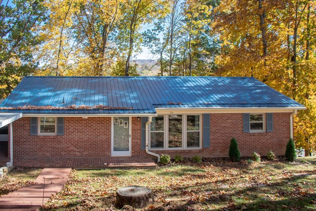 Marion, Virginia 24354, United States, 3 Bedrooms Bedrooms, ,3 BathroomsBathrooms,Residential,Active,69650