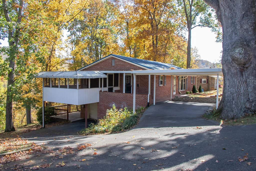 Marion, Virginia 24354, United States, 3 Bedrooms Bedrooms, ,3 BathroomsBathrooms,Residential,Active,69650