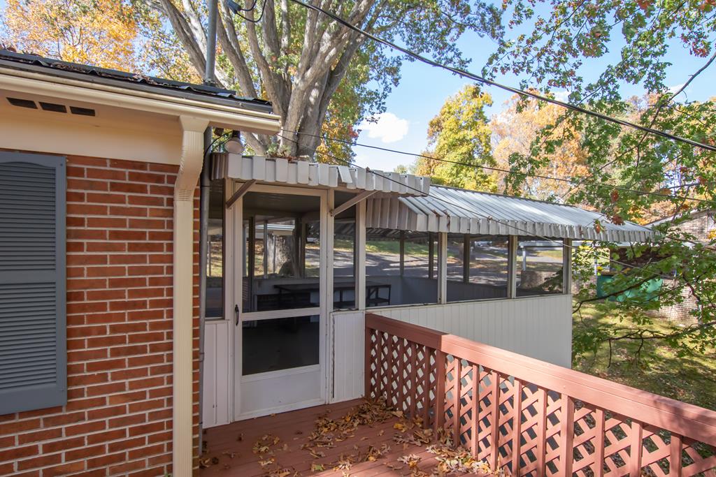 Marion, Virginia 24354, United States, 3 Bedrooms Bedrooms, ,3 BathroomsBathrooms,Residential,Active,69650