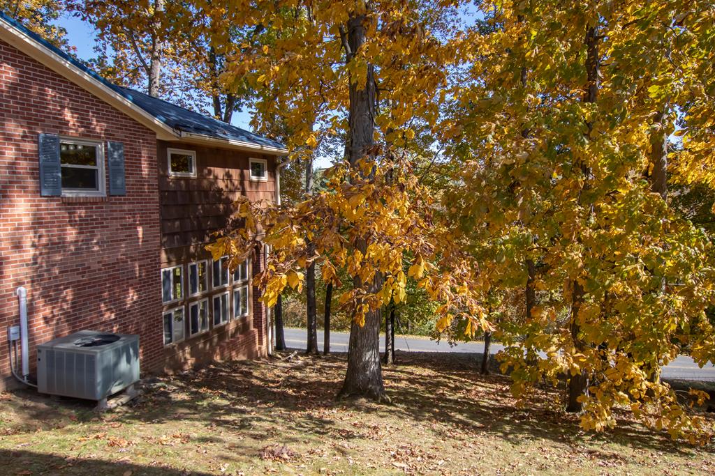 Marion, Virginia 24354, United States, 3 Bedrooms Bedrooms, ,3 BathroomsBathrooms,Residential,Active,69650