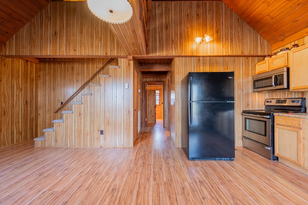 Dugspur, Virginia 24325, United States, 3 Bedrooms Bedrooms, ,1 BathroomBathrooms,Residential,Active,89855