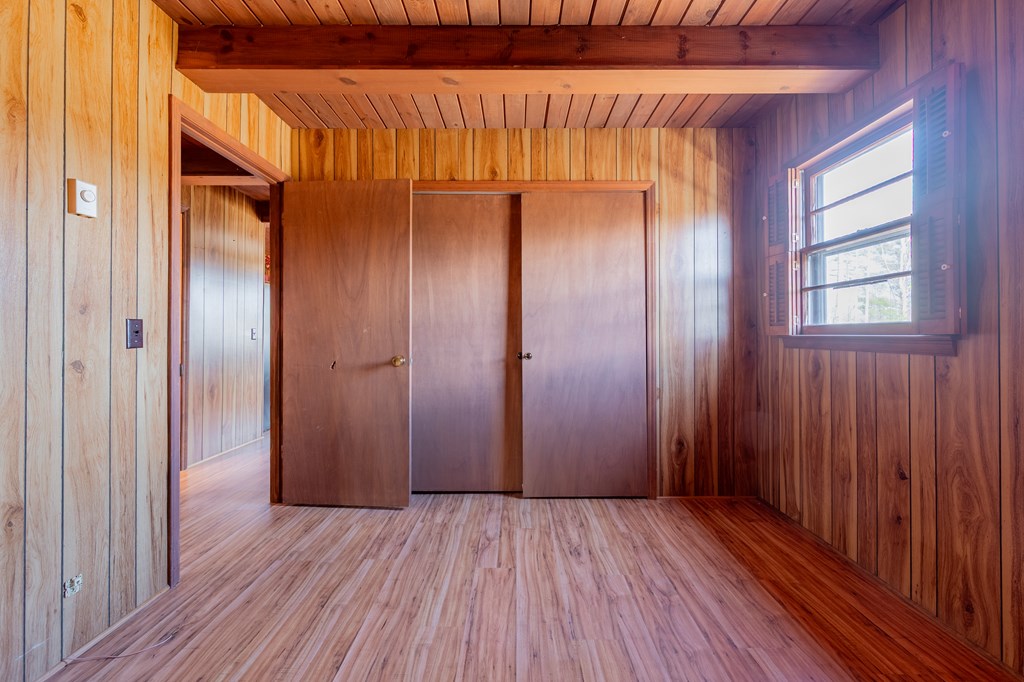 Dugspur, Virginia 24325, United States, 3 Bedrooms Bedrooms, ,1 BathroomBathrooms,Residential,Active,89855