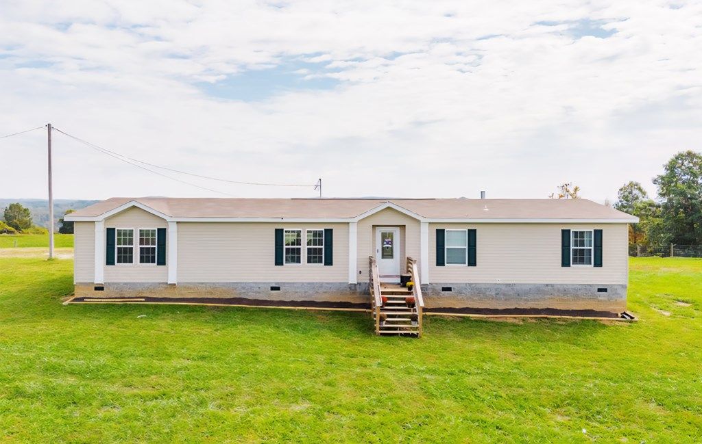 Photo of 1750 Ridge Rd, Austinville, VA 24312 (MLS # 103463)