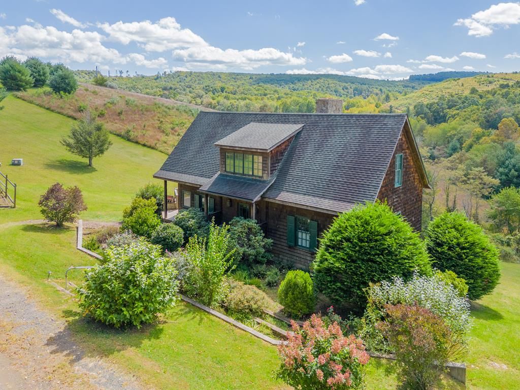 Photo of 877 Old Furnace Road, Floyd, VA 24091 (MLS # 109173)