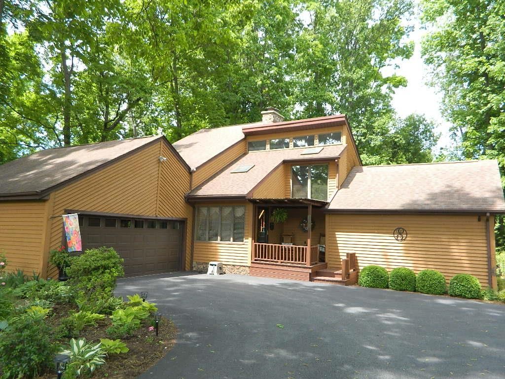 Photo of 765 Meadow Drive, Marion, VA 24354 (MLS # 110209)
