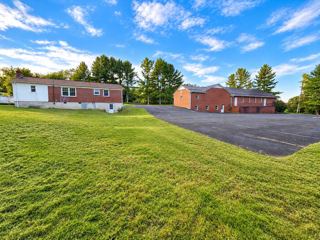 Photo of 1124 Tower Rd, Galax, VA 24333 (MLS # 112124)