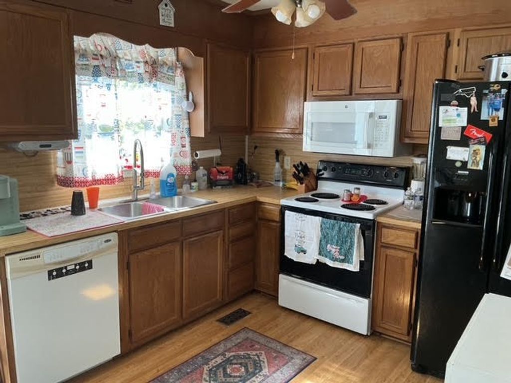 Photo of 856 Fish Lake Road, Cana, VA 24317 (MLS # 103842)