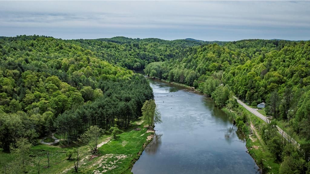 Photo of 1 Old Boyer's Ferry Rd #1, Galax, VA 24333 (MLS # 98326)