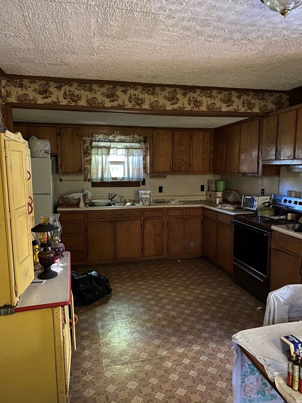 Photo of 758 Jewell Main Road, Jewell Ridge, VA 24622 (MLS # 103885)
