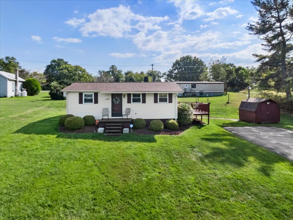 Photo of 1551 NW Peppers Fry Road, Christiansburg, VA 24073 (MLS # 111872)