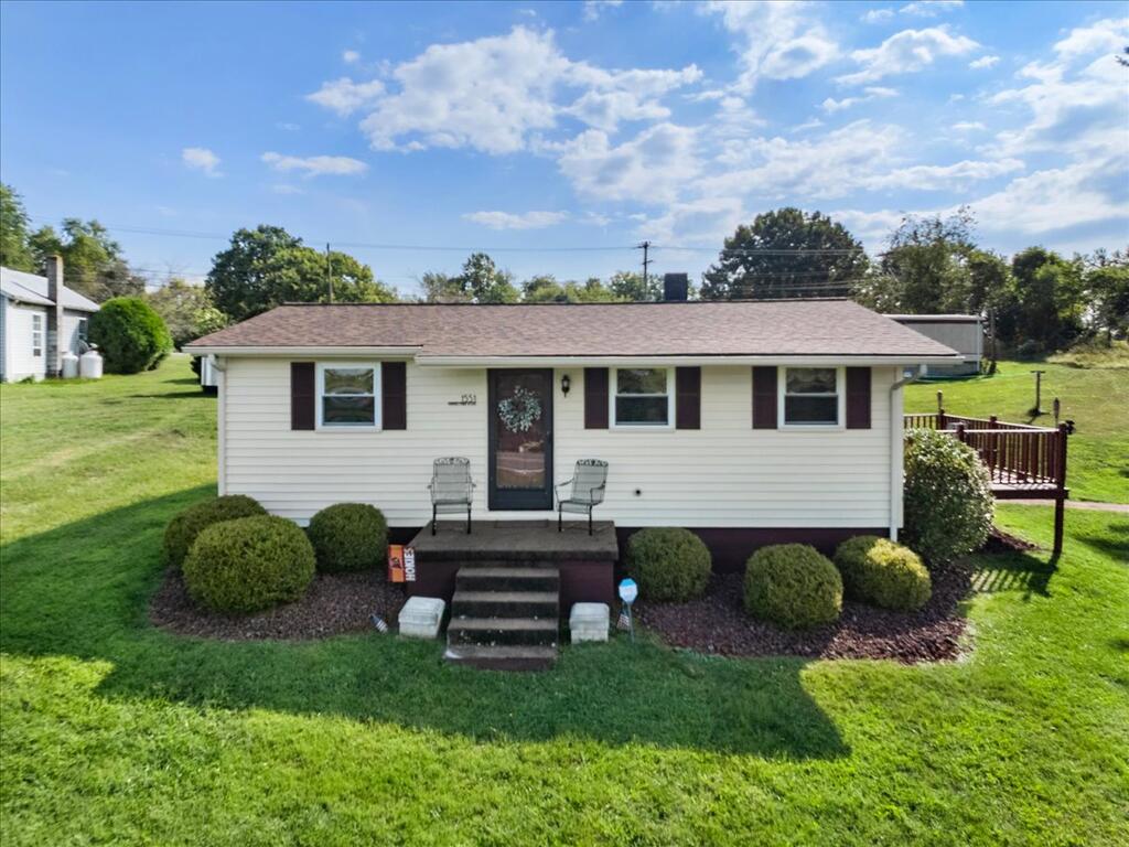 Photo of 1551 NW Peppers Fry Road, Christiansburg, VA 24073 (MLS # 111872)