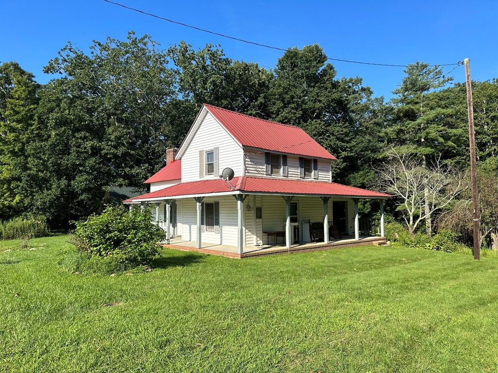 Photo of 634 Appalachian Trl, Fancy Gap, VA 24328 (MLS # 95896)