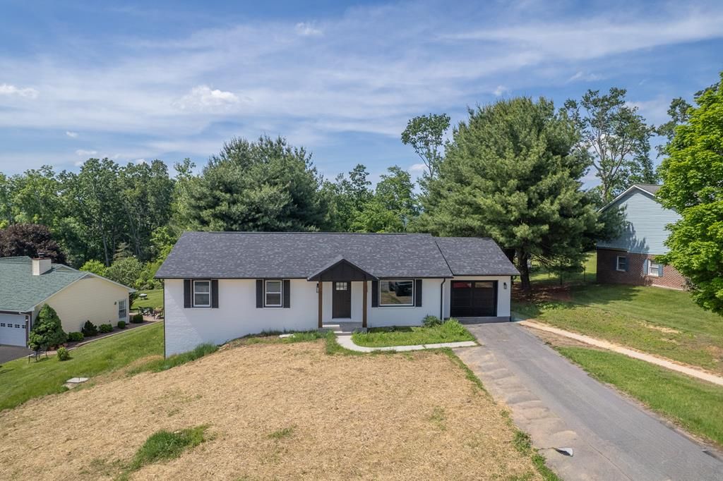 Photo of 20 Cove Hills Lane, Wytheville, VA 24382 (MLS # 110385)