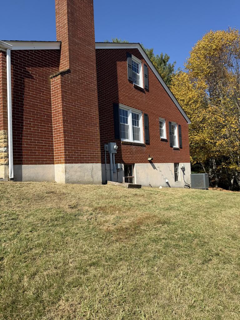 Photo of 110 Waugh Drive, Galax, VA 24333 (MLS # 112516)
