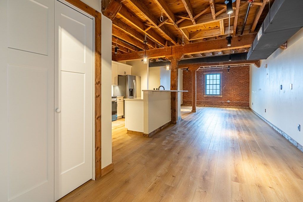 Photo of 453600 E. Main St, Kingsport, TN 37660 (MLS # 104746)