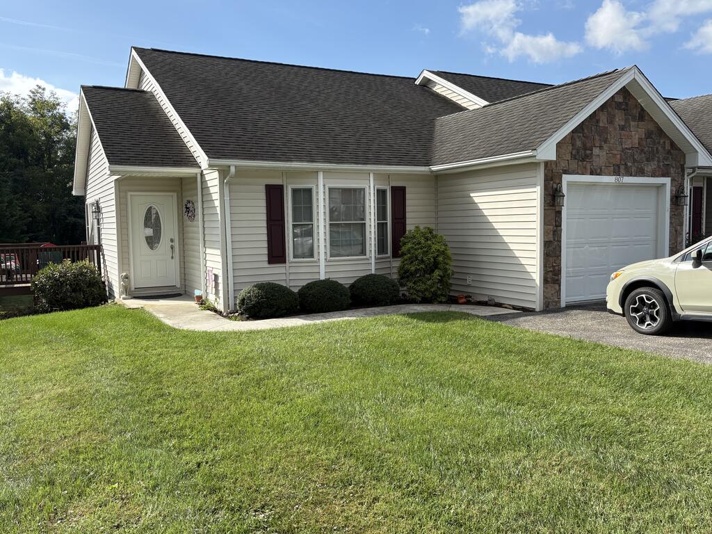 Photo of 807 Liberty ST, Wytheville, VA 24382 (MLS # 111892)