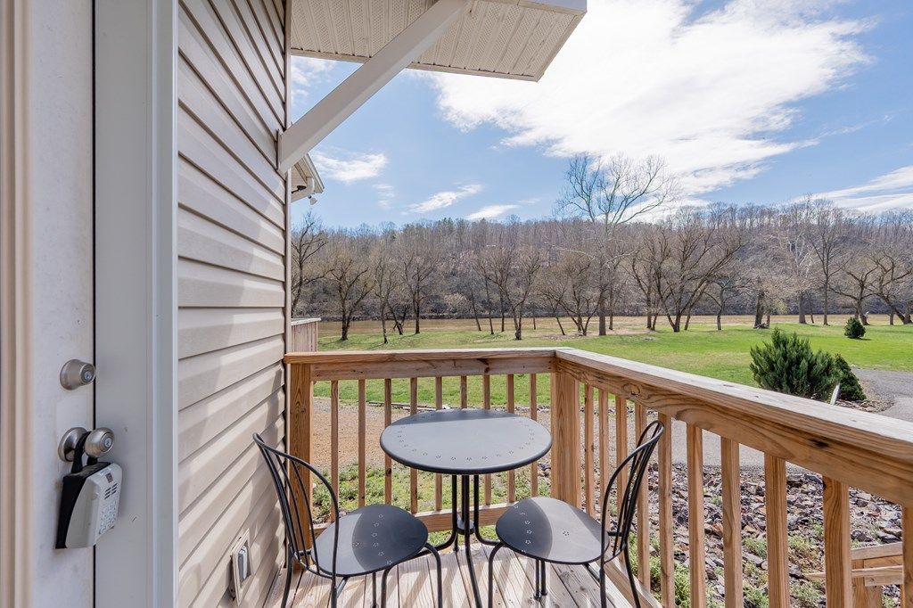 Photo of 4204 Clarks Ferry Rd, Draper, VA 24324 (MLS # 109268)