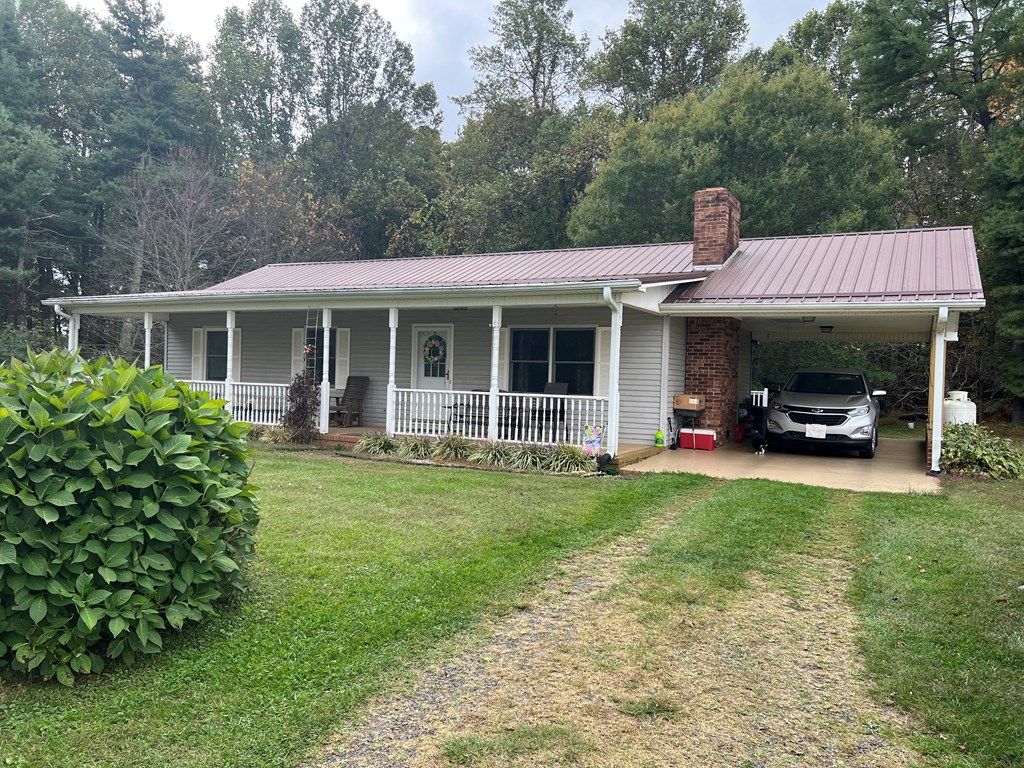 Photo of 638 S 1294 Belspur Rd, Meadows of Dan, VA 24120 (MLS # 103723)