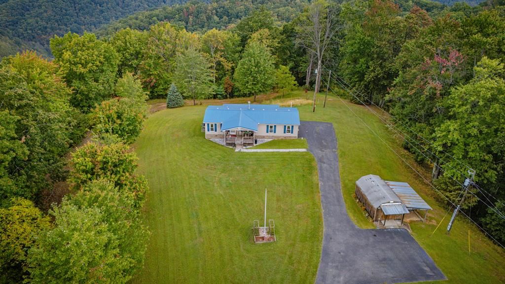 Photo of 392 Elbert Ramsey Road, Clinchco, VA 24226 (MLS # 103521)