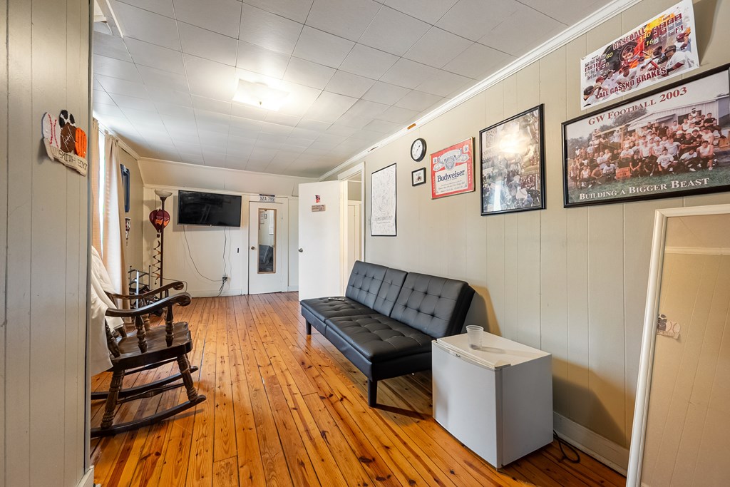 Wytheville, Virginia 24382, United States, 4 Bedrooms Bedrooms, ,2 BathroomsBathrooms,Residential,Active,170510