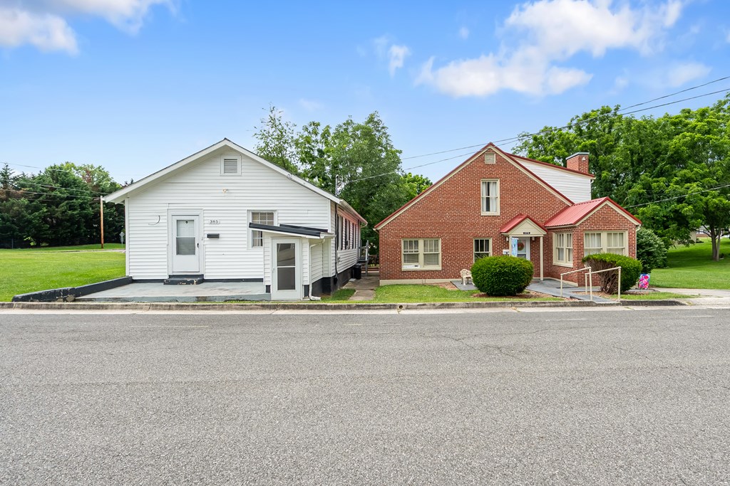 Wytheville, Virginia 24382, United States, 4 Bedrooms Bedrooms, ,2 BathroomsBathrooms,Residential,Active,170510