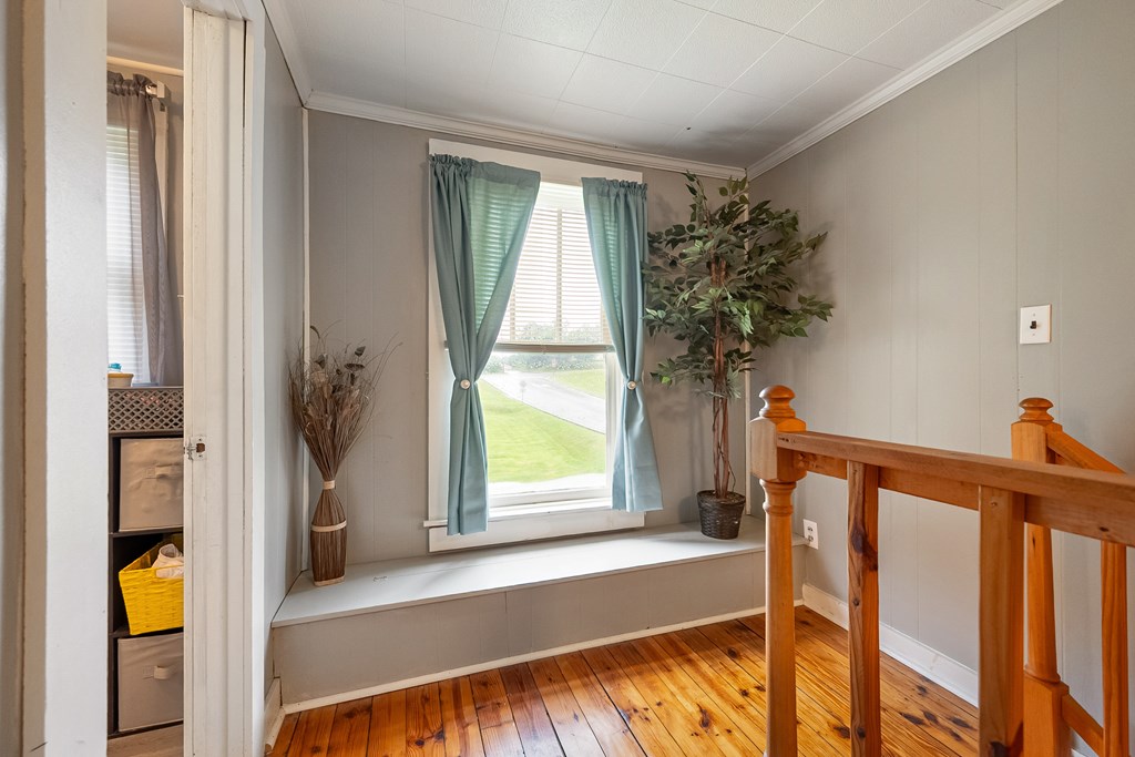 Wytheville, Virginia 24382, United States, 4 Bedrooms Bedrooms, ,2 BathroomsBathrooms,Residential,Active,170510