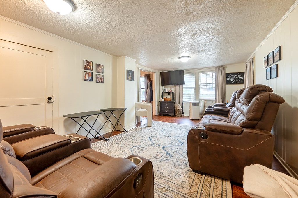 Wytheville, Virginia 24382, United States, 4 Bedrooms Bedrooms, ,2 BathroomsBathrooms,Residential,Active,170510