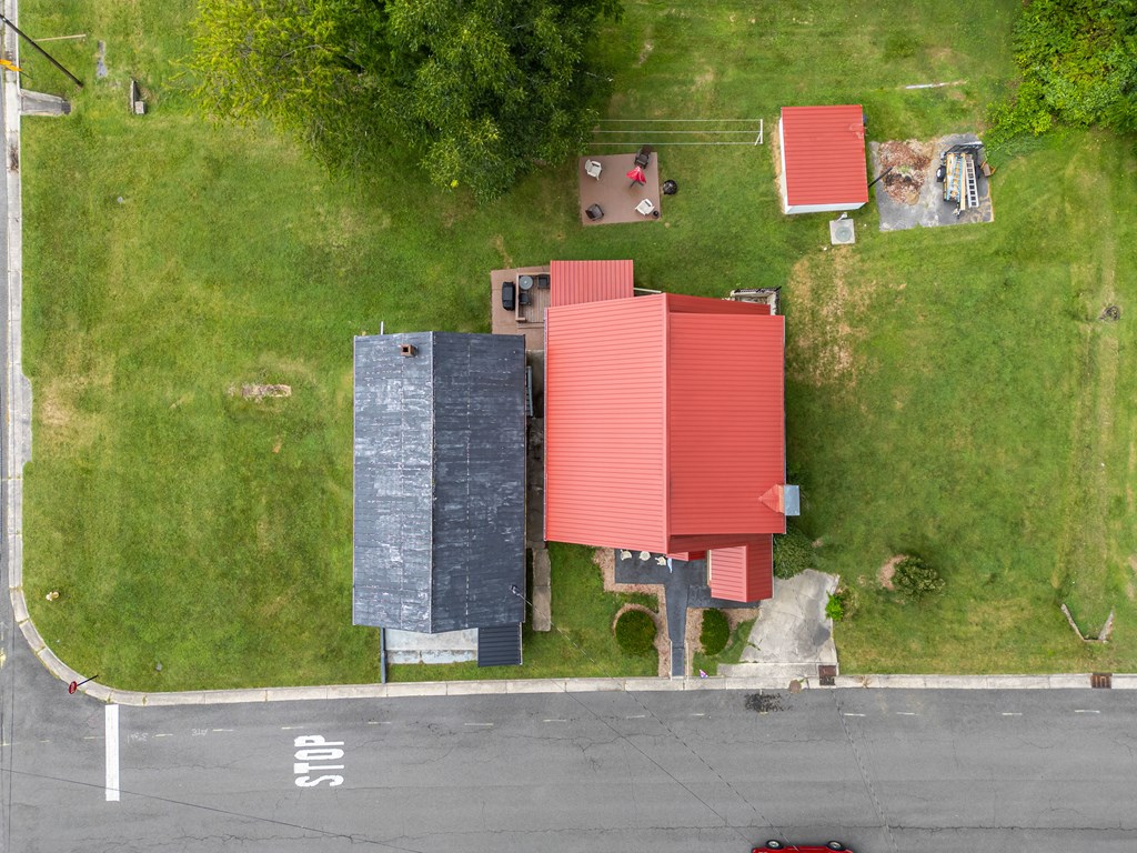 Wytheville, Virginia 24382, United States, 4 Bedrooms Bedrooms, ,2 BathroomsBathrooms,Residential,Active,170510