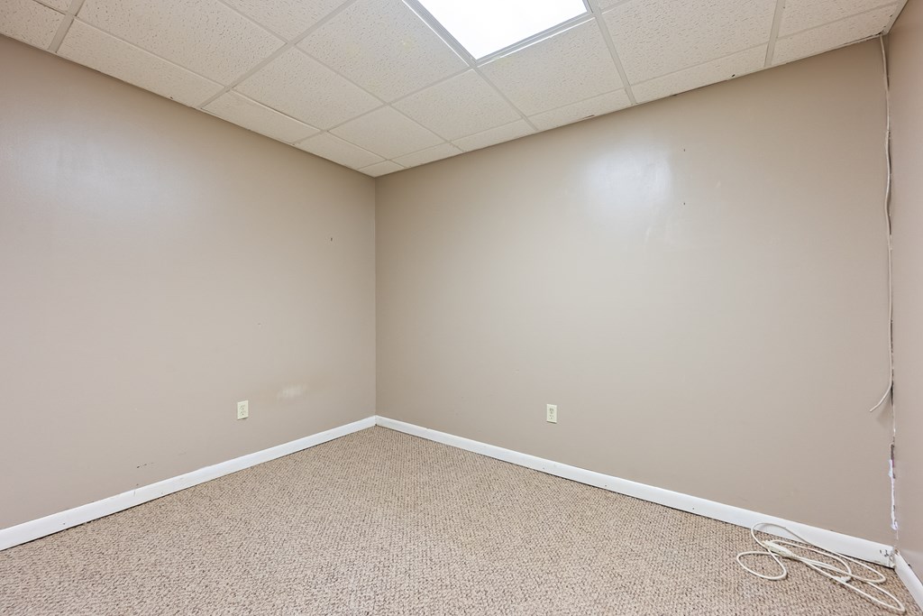 Wytheville, Virginia 24382, United States, 4 Bedrooms Bedrooms, ,2 BathroomsBathrooms,Residential,Active,170510