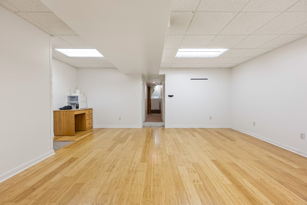 Wytheville, Virginia 24382, United States, 4 Bedrooms Bedrooms, ,2 BathroomsBathrooms,Residential,Active,170510