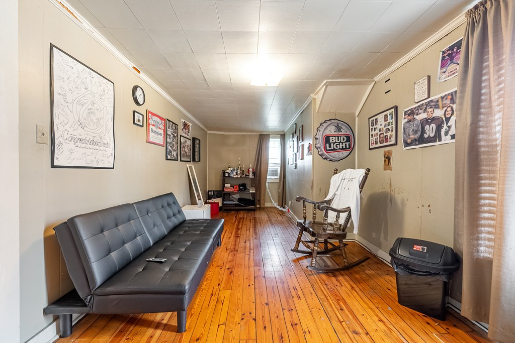 Wytheville, Virginia 24382, United States, 4 Bedrooms Bedrooms, ,2 BathroomsBathrooms,Residential,Active,170510