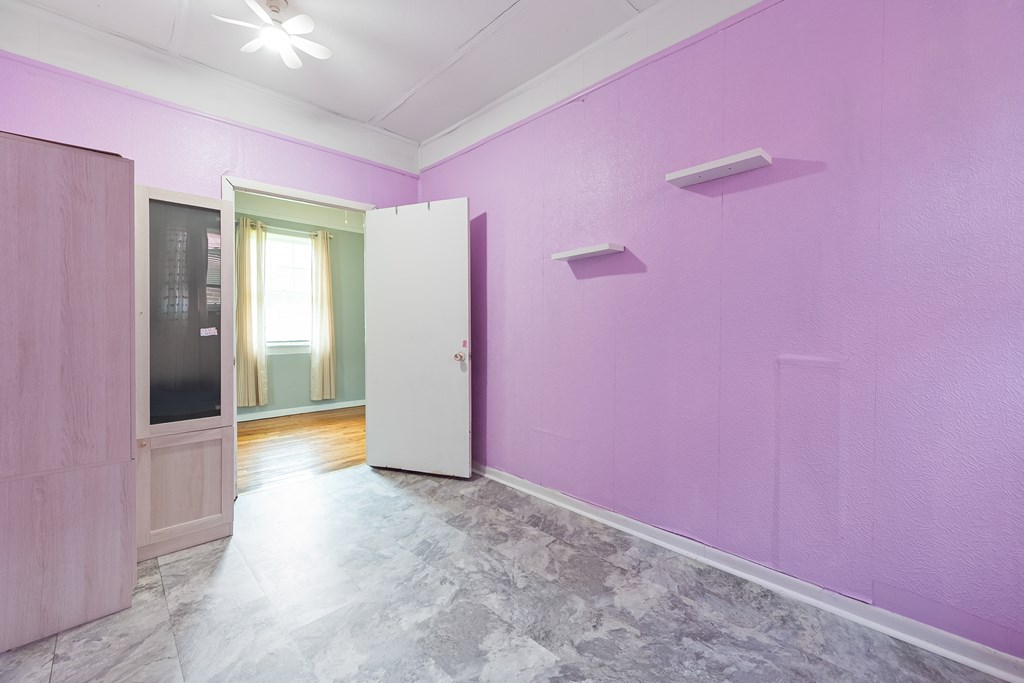 Wytheville, Virginia 24382, United States, 4 Bedrooms Bedrooms, ,2 BathroomsBathrooms,Residential,Active,170510